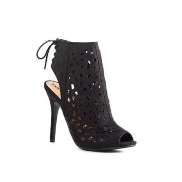 -Thaden Black Open Toe Booties - Picture 2 of 8